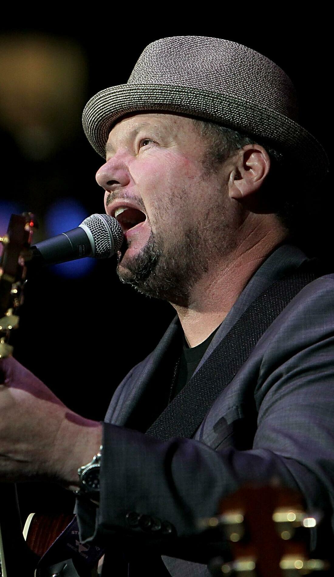A Christopher Cross live event