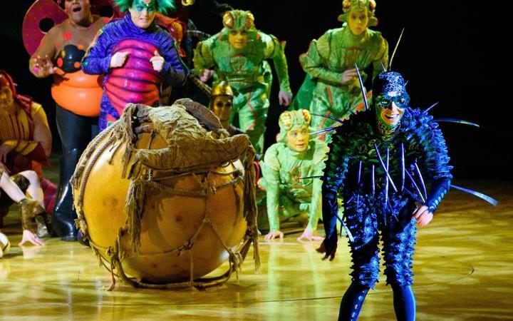 Cirque du Soleil's first Christmas show, 'Twas the Night Before,' to  take flight in Milwaukee ✨