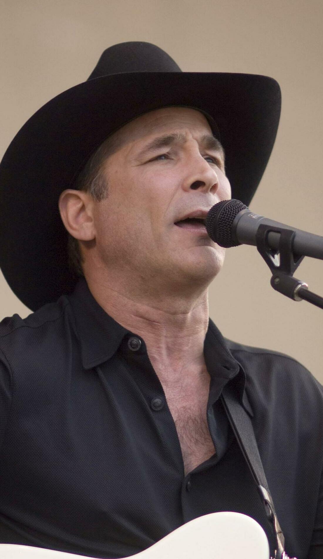 clint black tour date