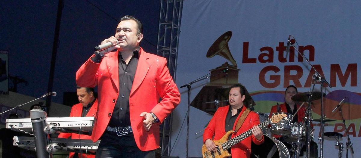 Conjunto Primavera Tickets