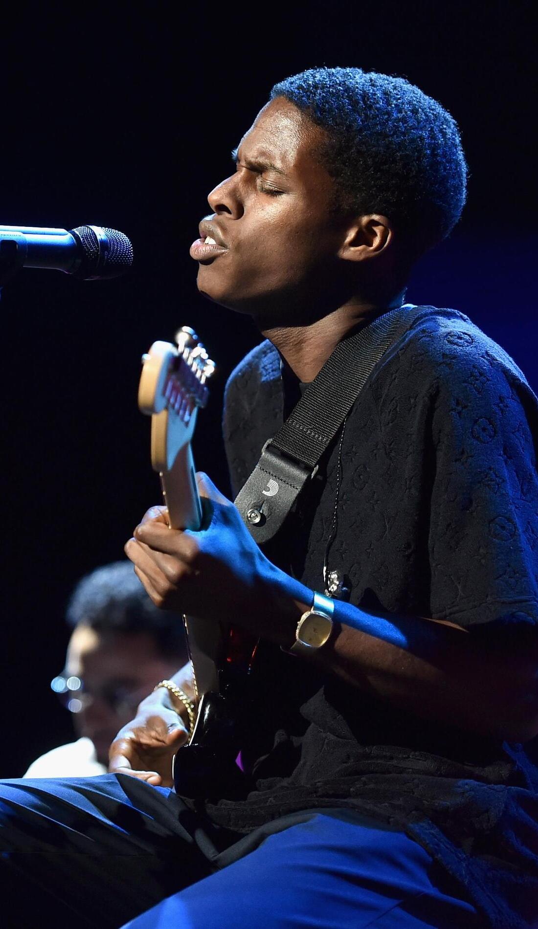 daniel caesar stanford april 4 17 2021 frost daniel caesar stanford april 4 17 2021 frost