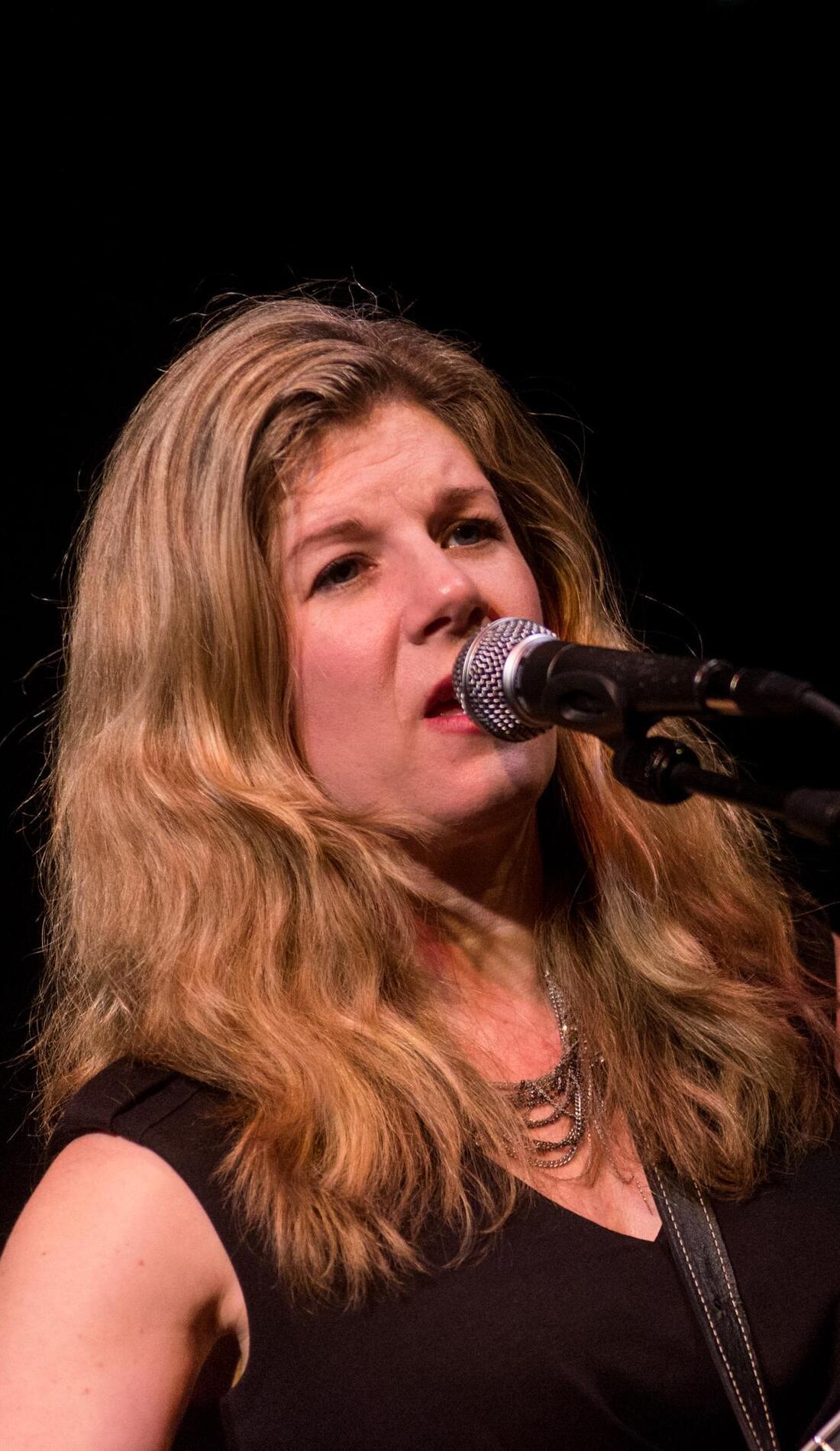 A Dar Williams live event