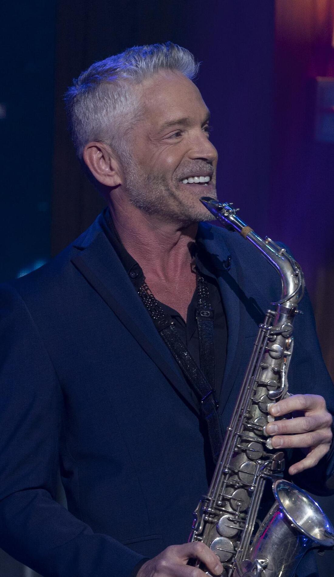 A Dave Koz live event