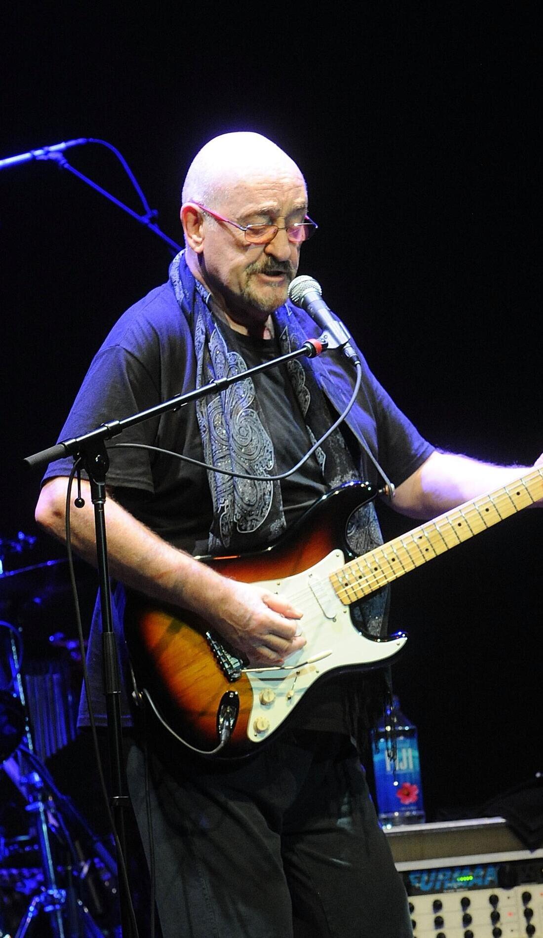 A Dave Mason live event