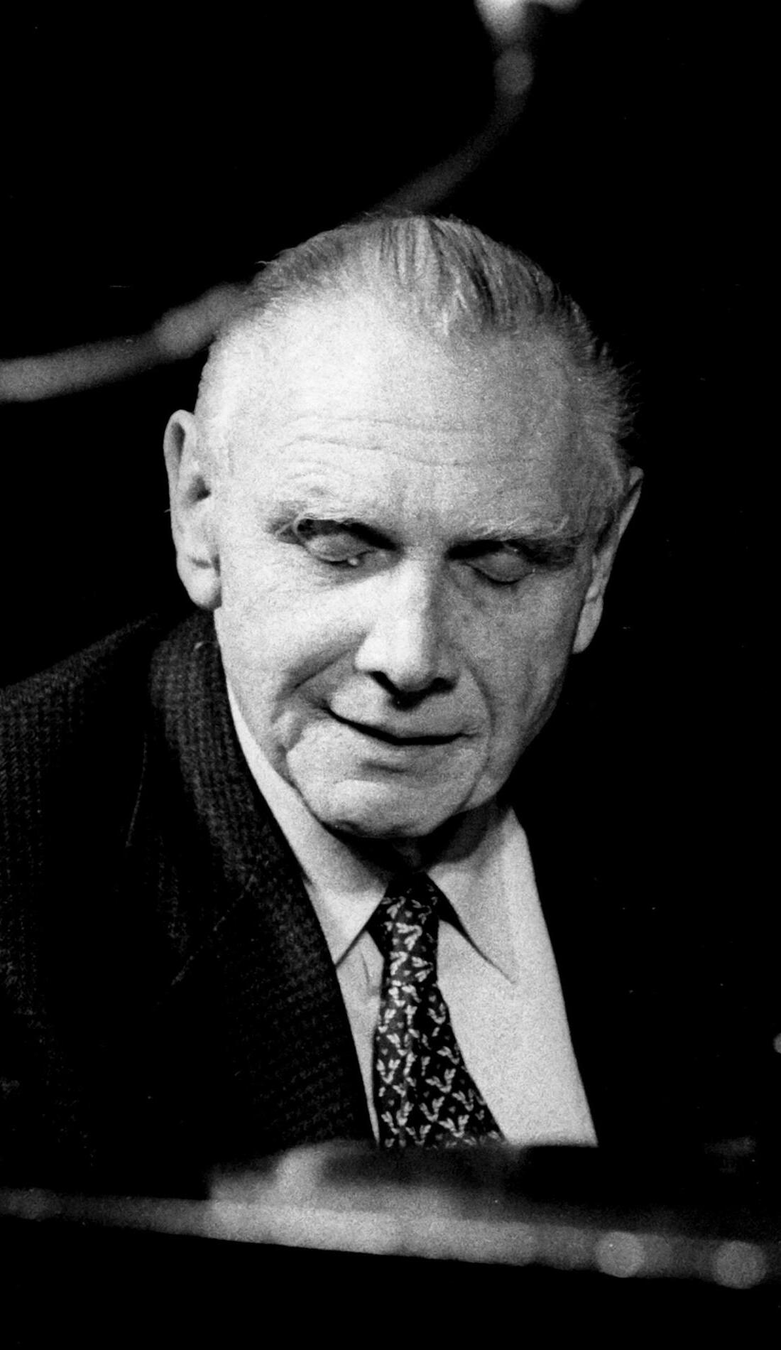 Dave McKenna Concert Tickets, 2023 Tour Dates & Locations SeatGeek