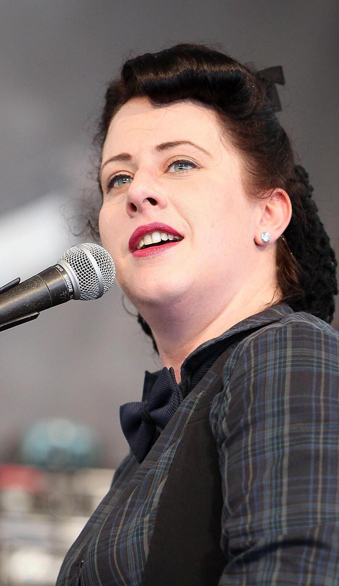 A Davina & The Vagabonds live event