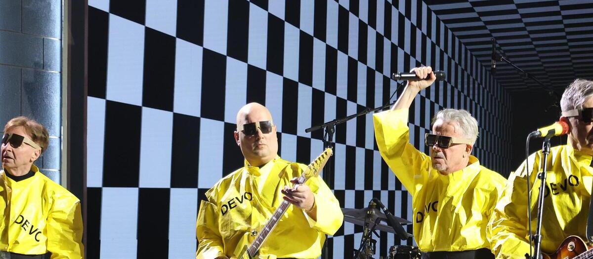 Devo Tickets