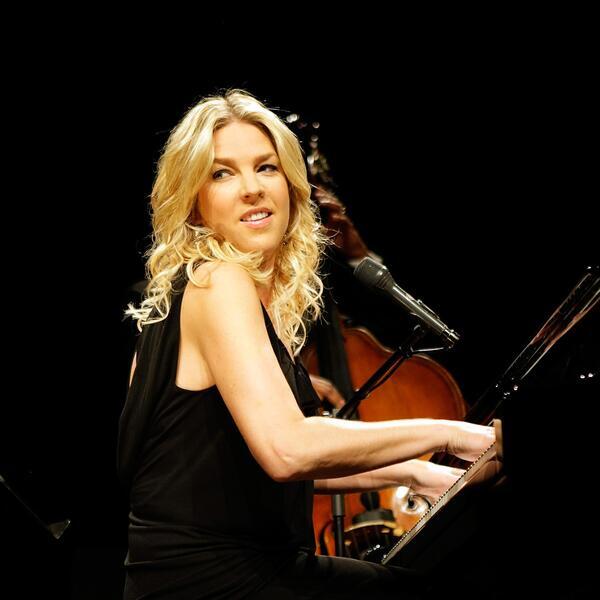 Diana Krall Tickets Huntington Paramount Theatre Huntington Mar   600x600 