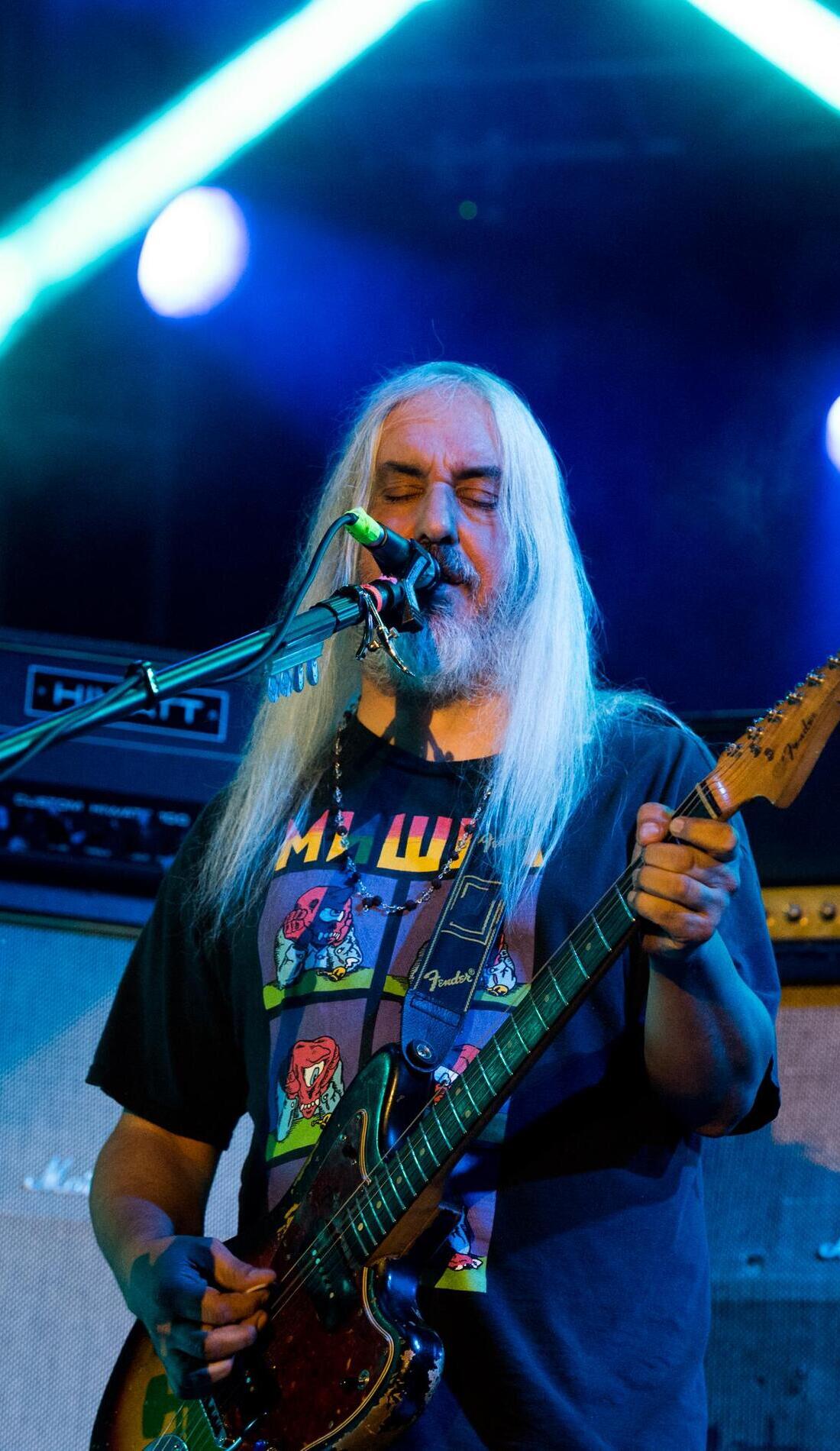 A Dinosaur Jr. live event