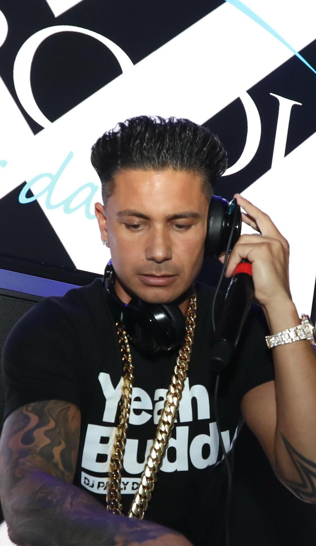 Dj Pauly D Concert Tickets And Tour Dates Seatgeek