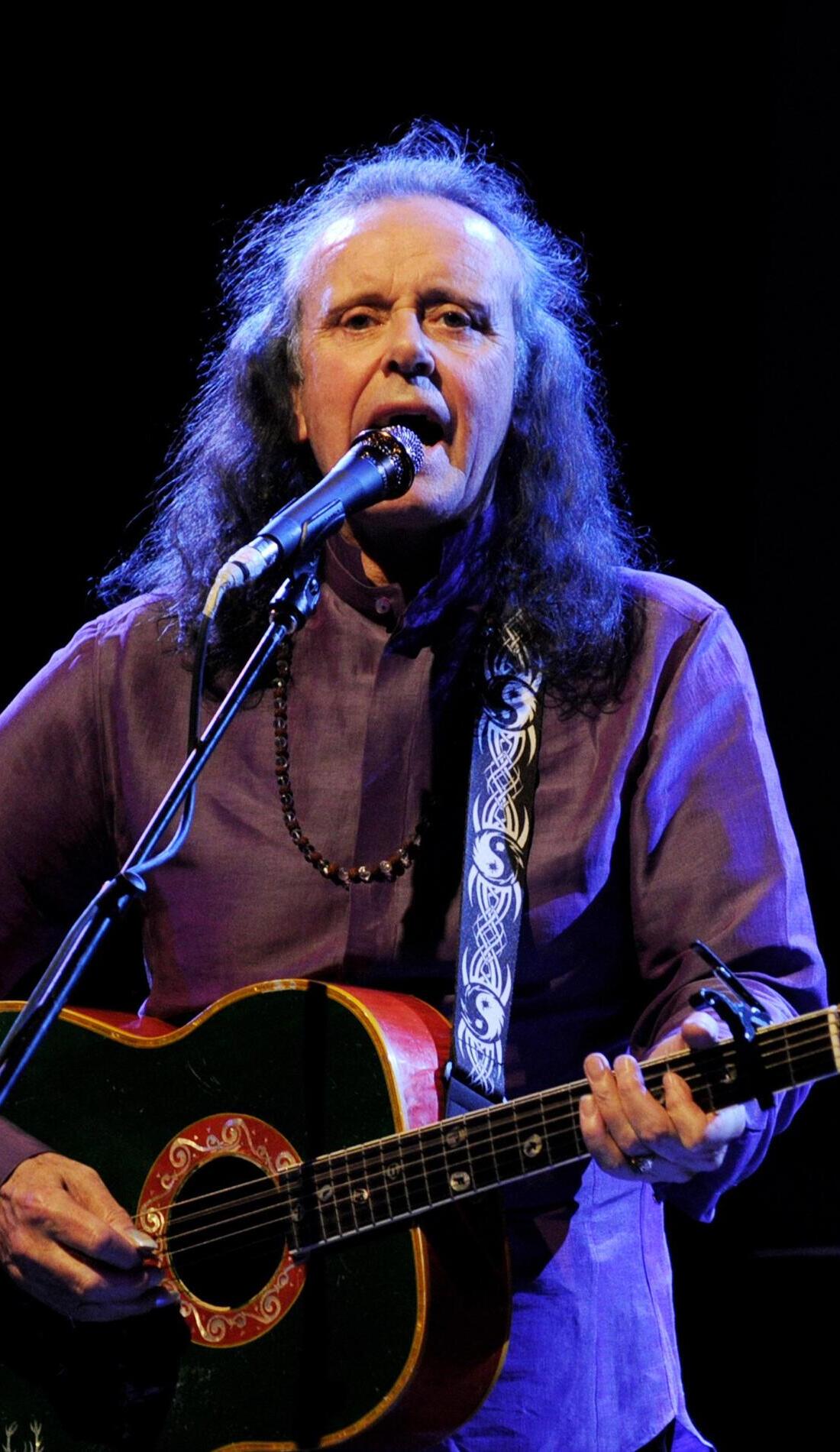 A Donovan live event