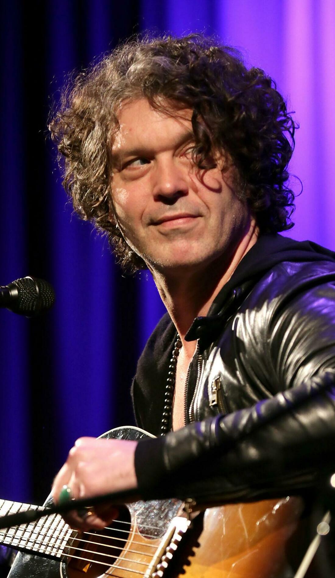 Doyle Bramhall II Concert Tickets and Tour Dates SeatGeek