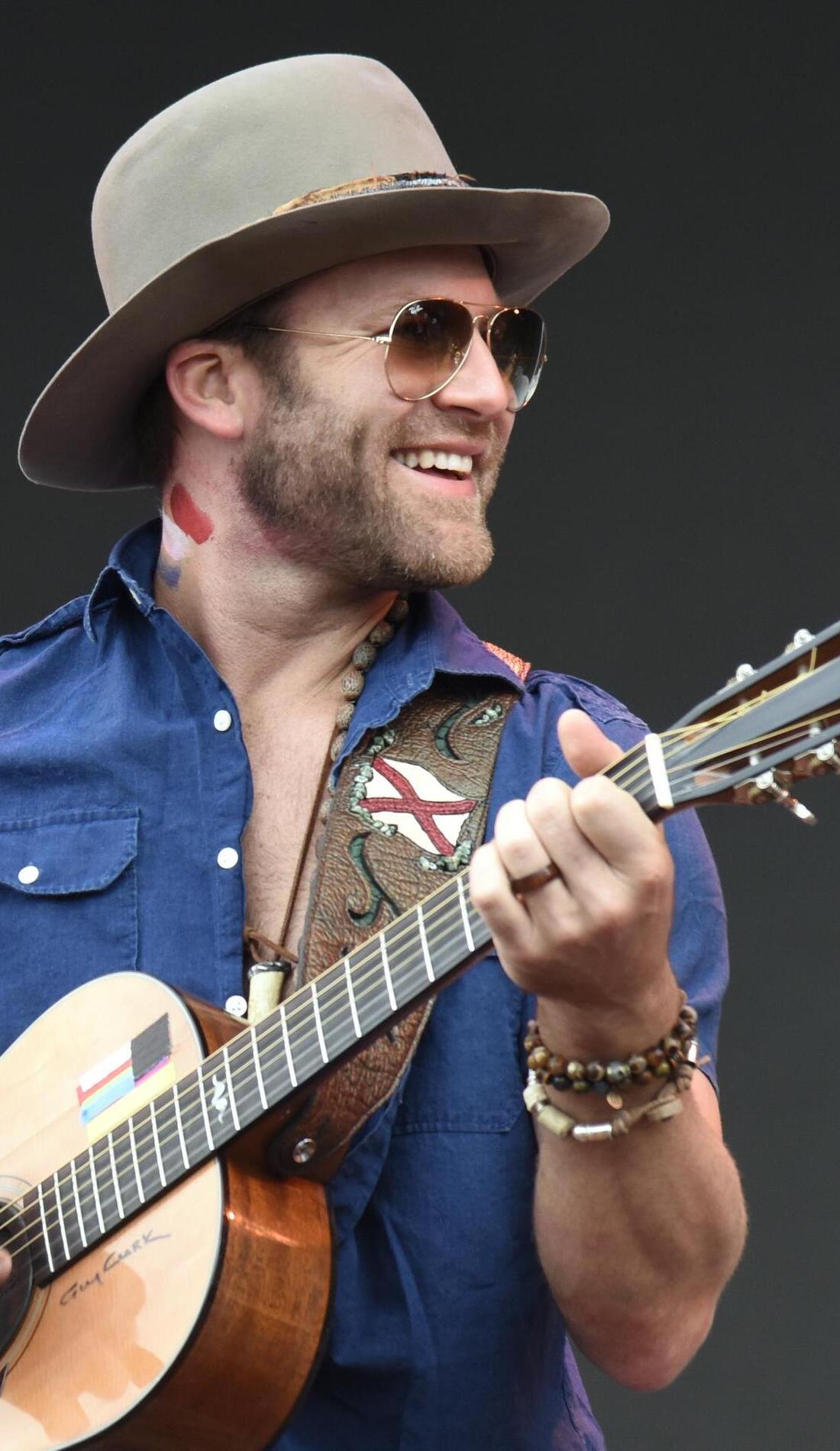 A Drake White live event