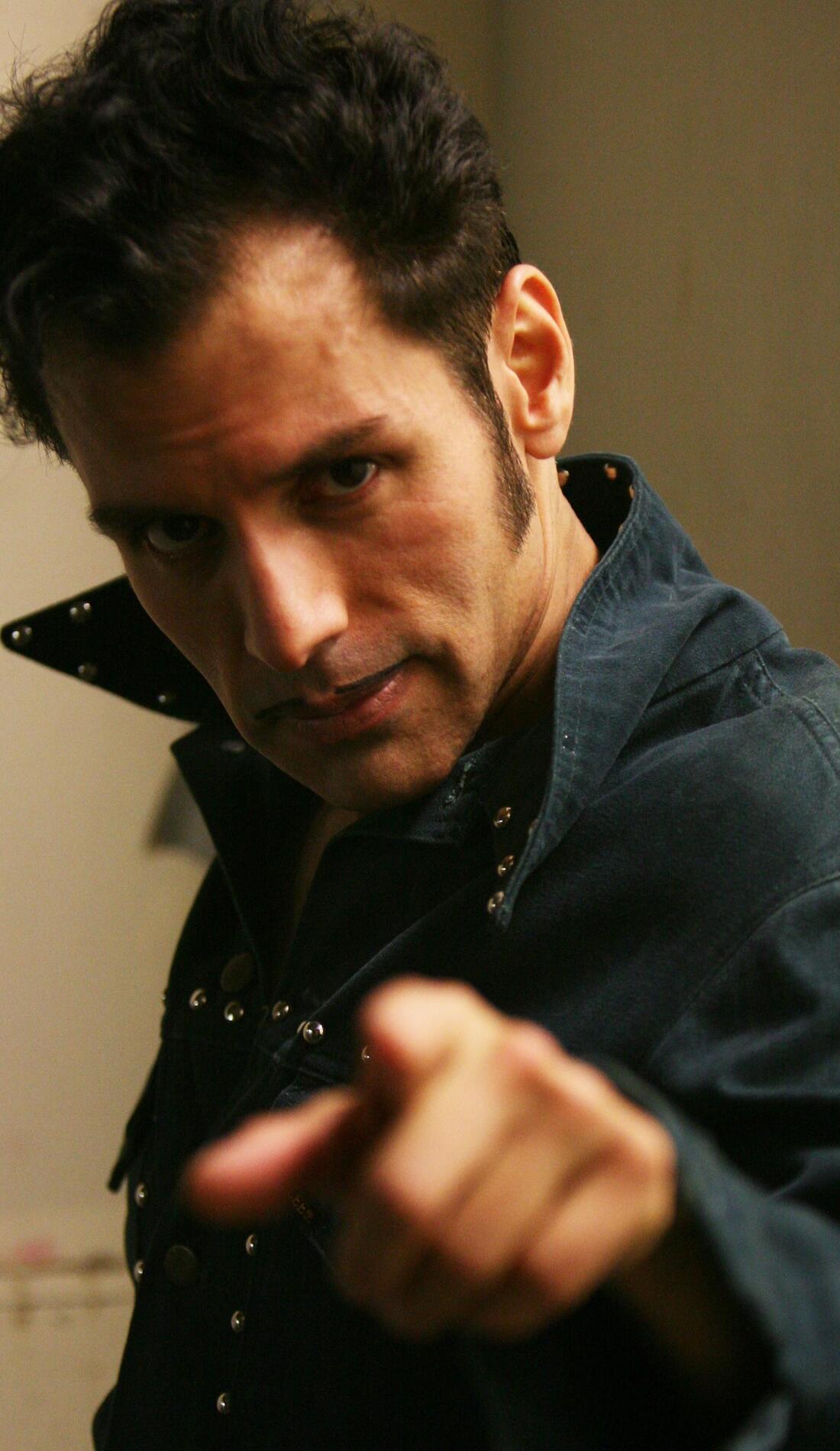 A El Vez live event