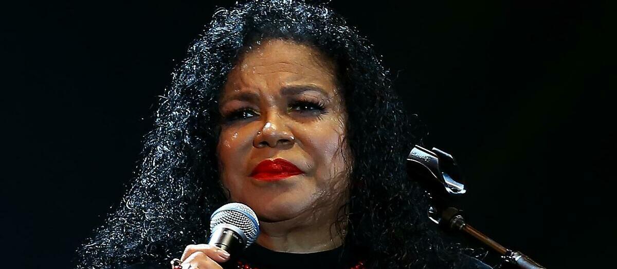 Eva Ayllon Tickets