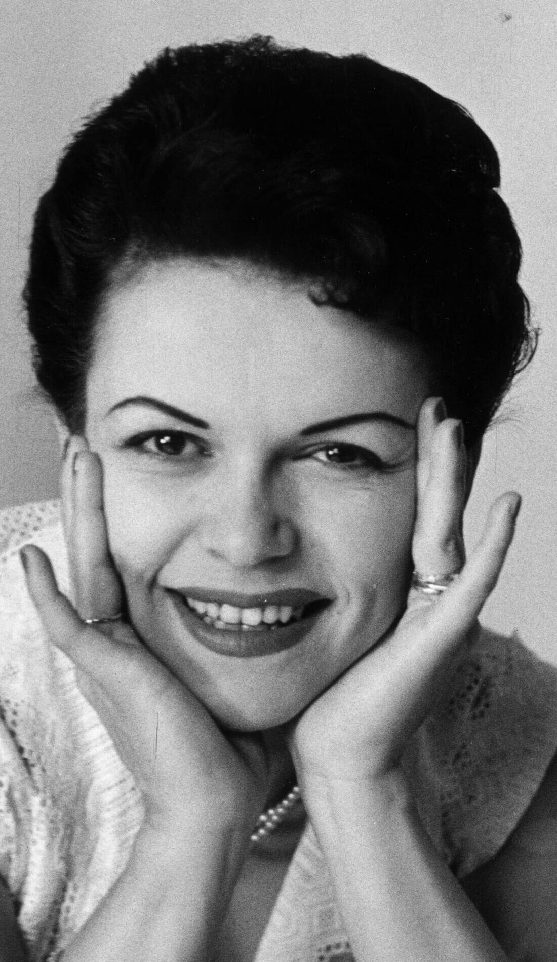 Eve Boswell Concert Tickets, 2023 Tour Dates & Locations SeatGeek