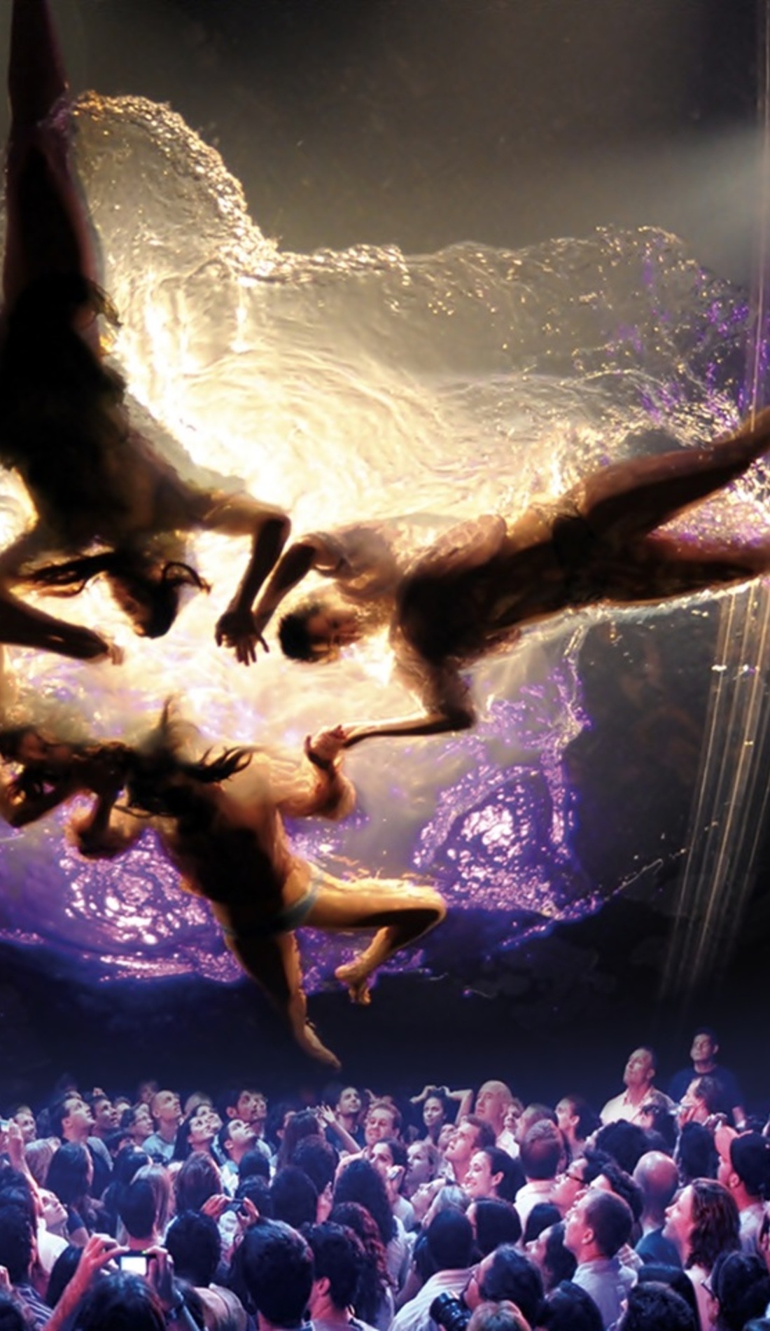 A Fuerza Bruta live event