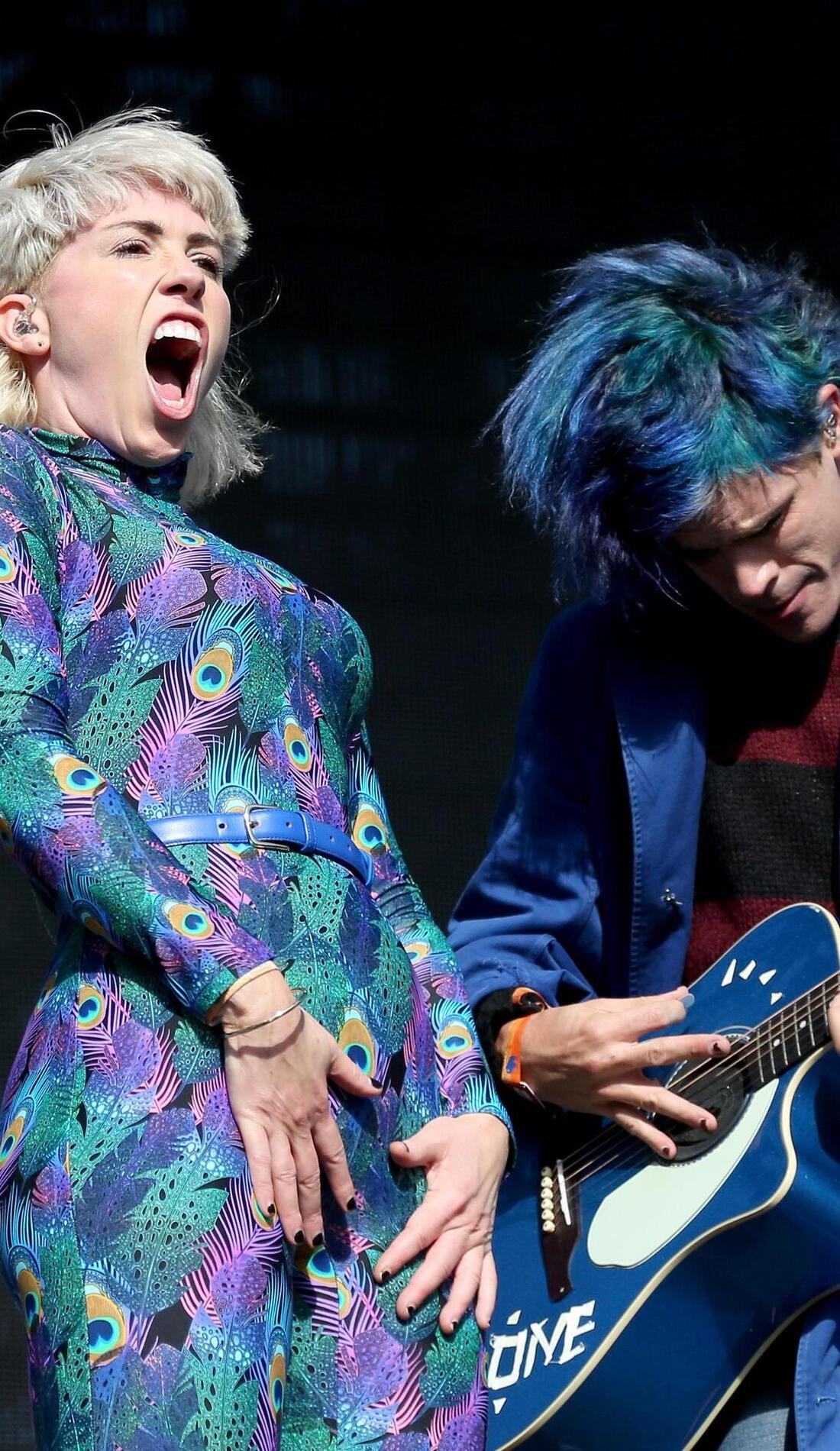 A Grouplove live event