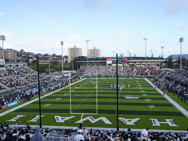 Yankee Stadium awaits UConn football team