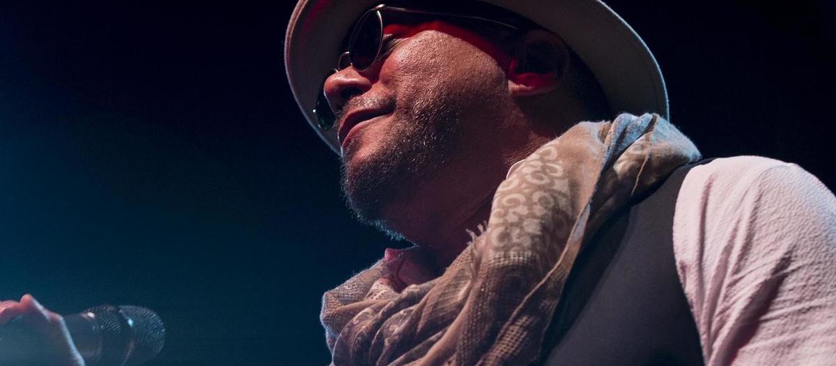 Howard Hewett Tickets