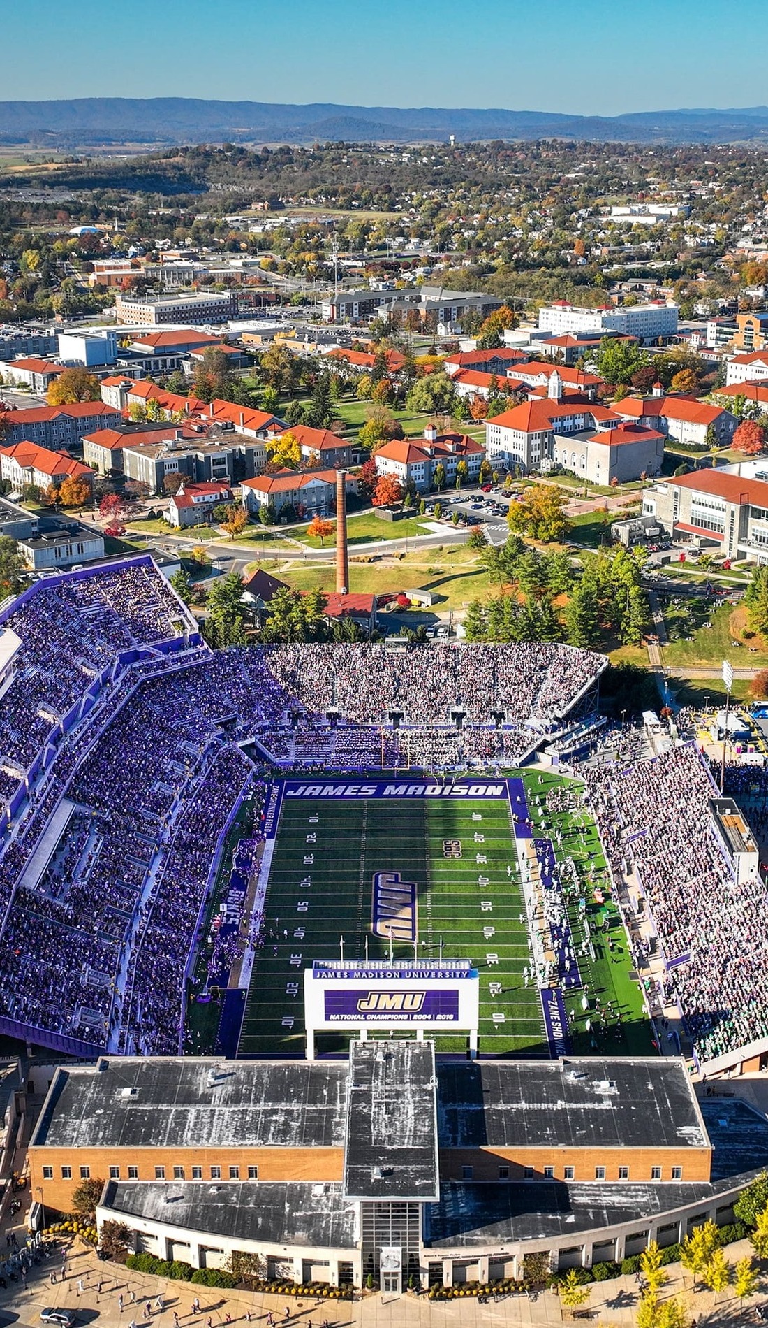 A James Madison Dukes Football live event