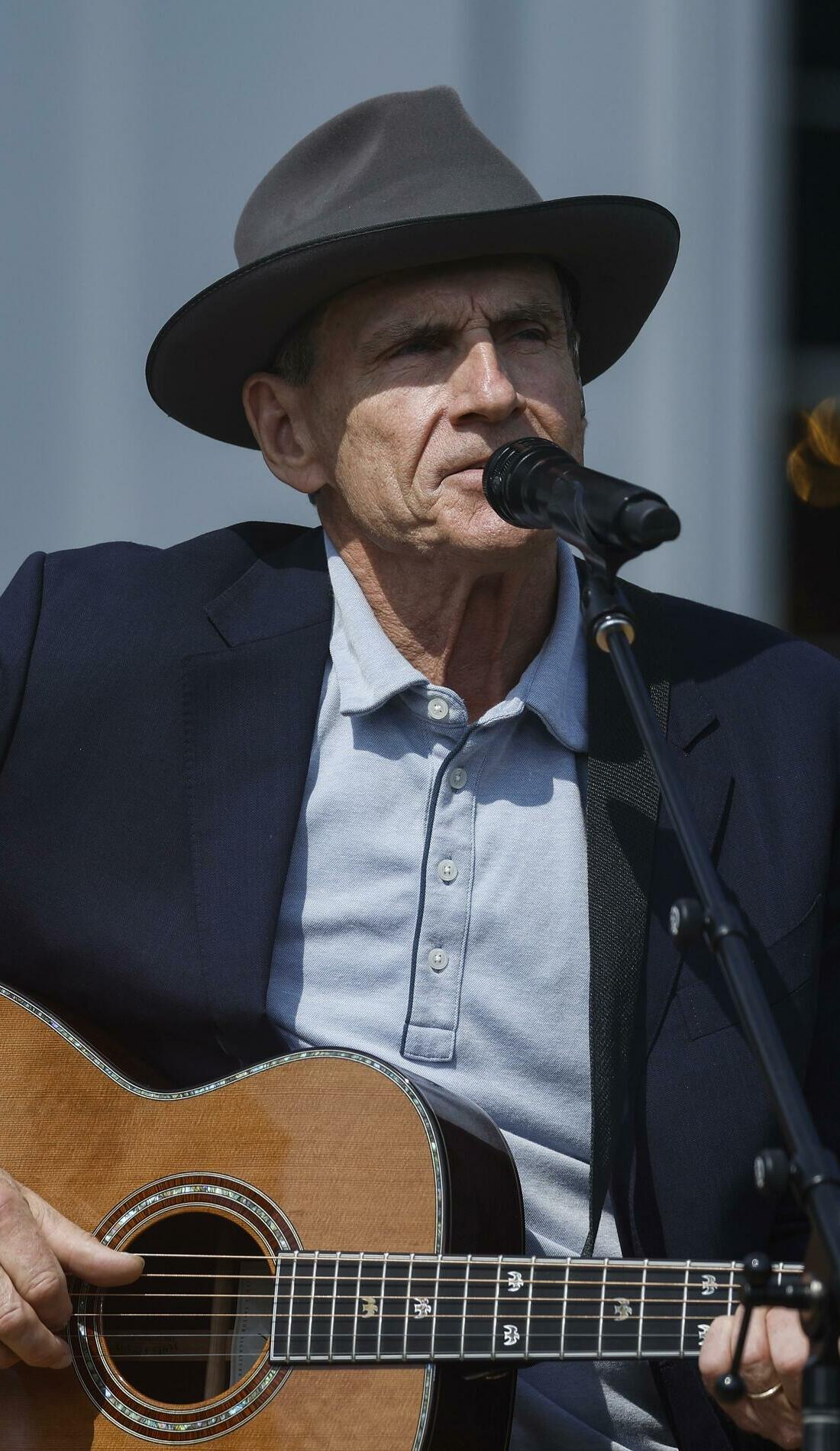 A James Taylor And His All Star Band live event