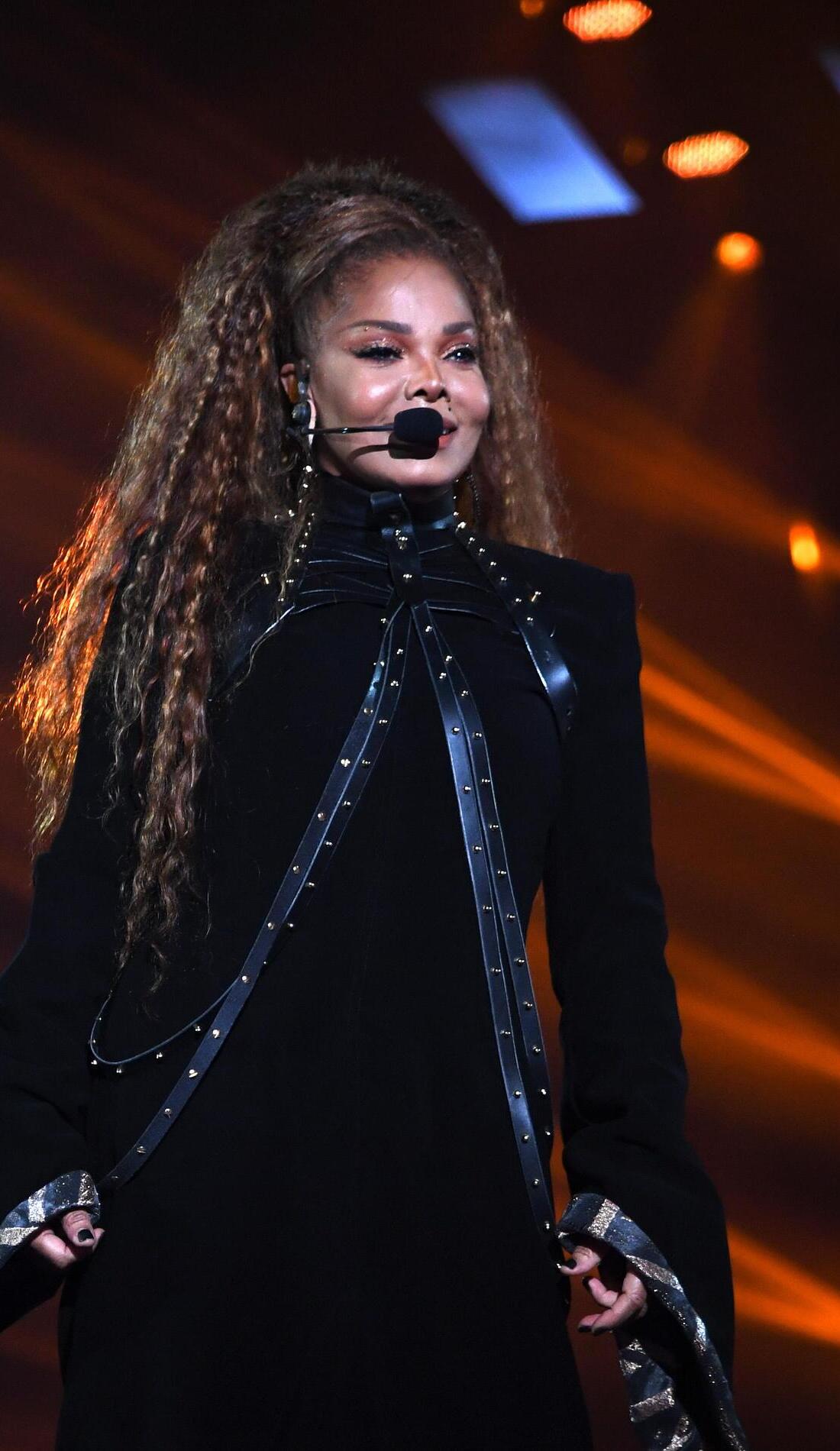 janet jackson unbreakable tour poor ticket sales