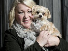 Jann Arden (18+) Concert in Enoch