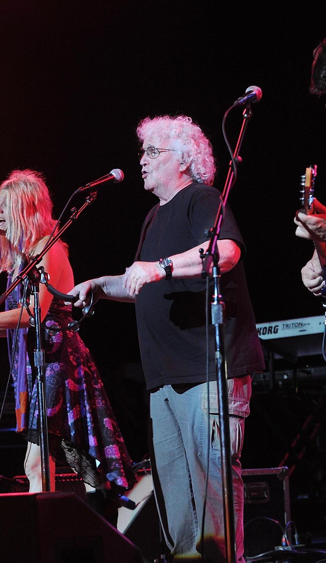 A Jefferson Starship live event