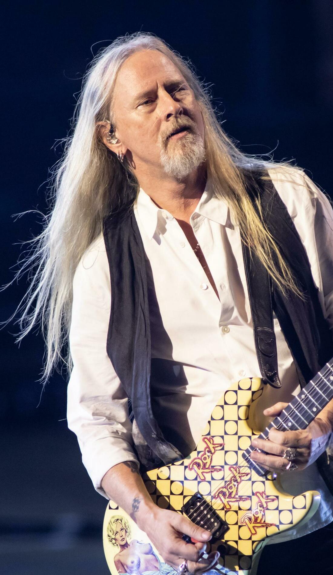 Jerry Cantrell Concert Tickets and Tour Dates SeatGeek