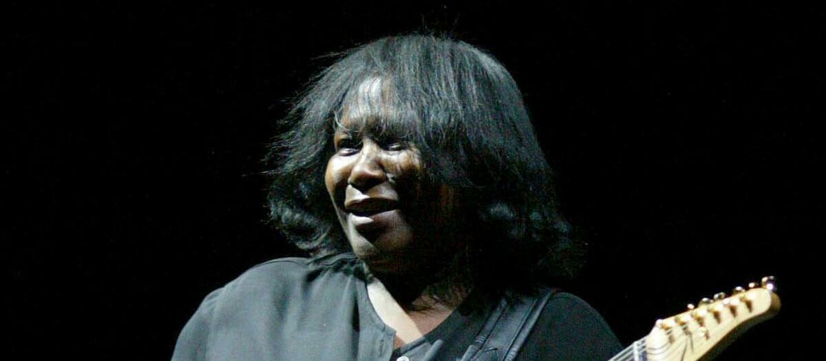 Joan Armatrading Tickets
