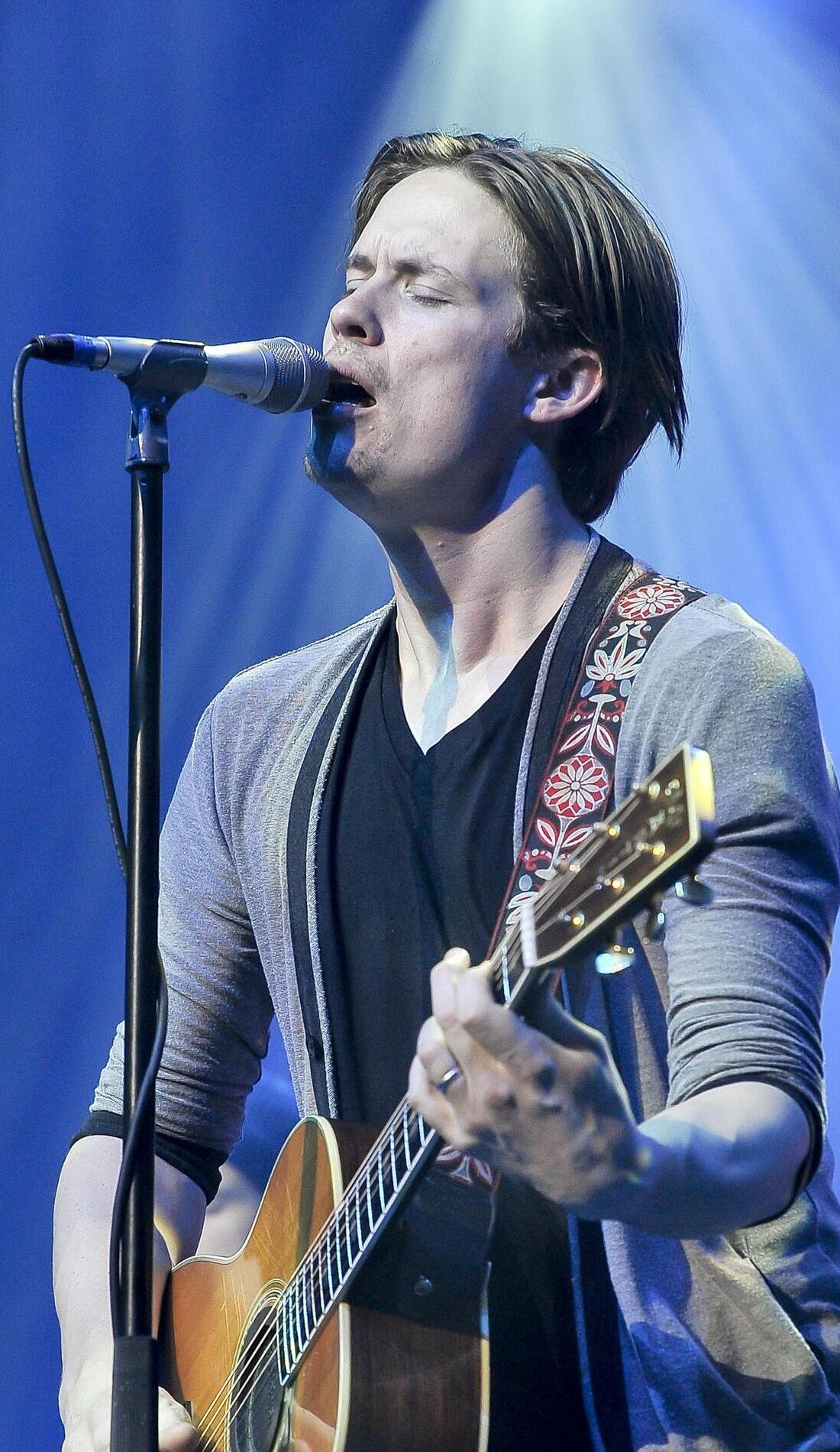 A Jonny Lang live event