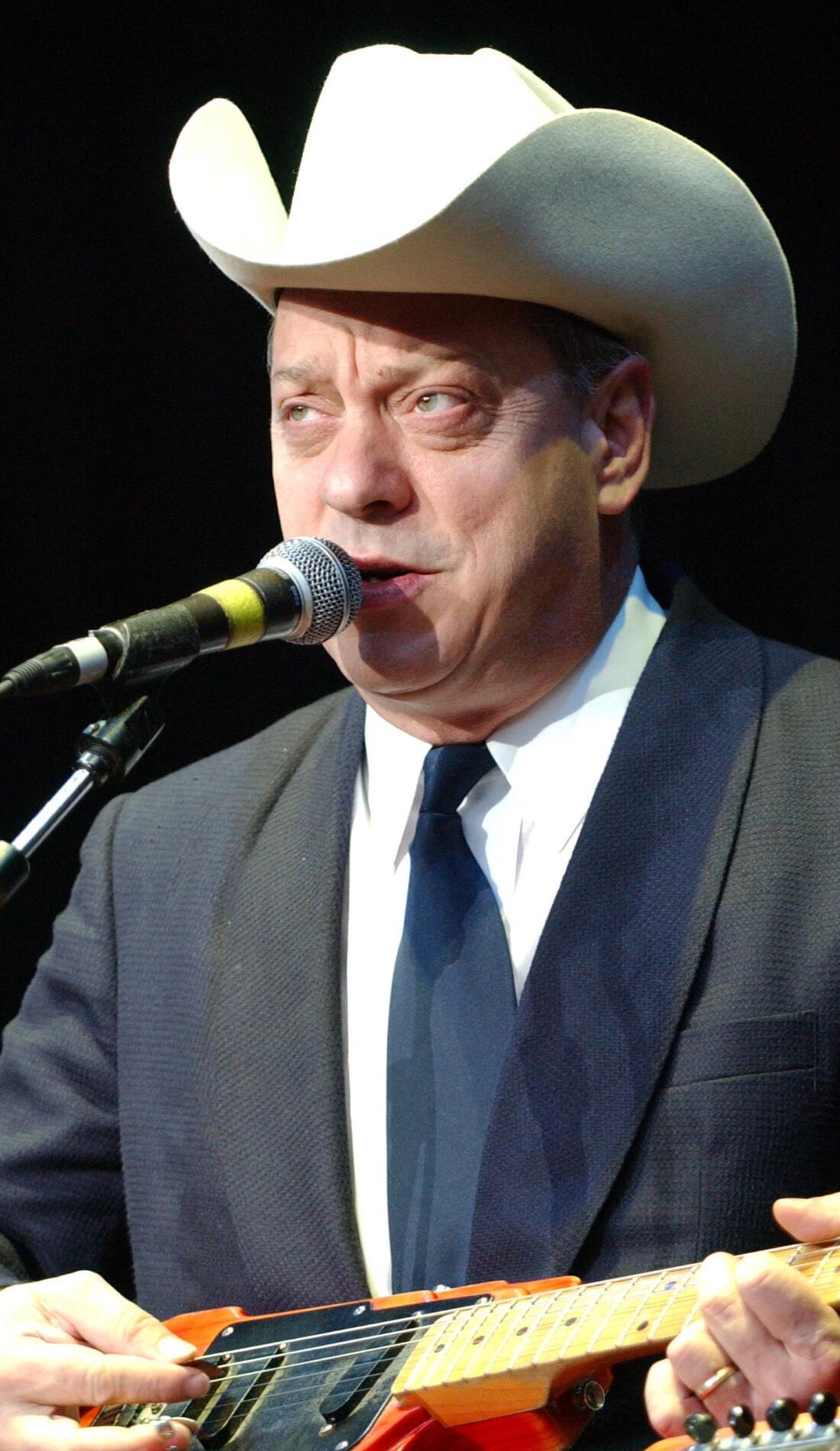 A Junior Brown live event