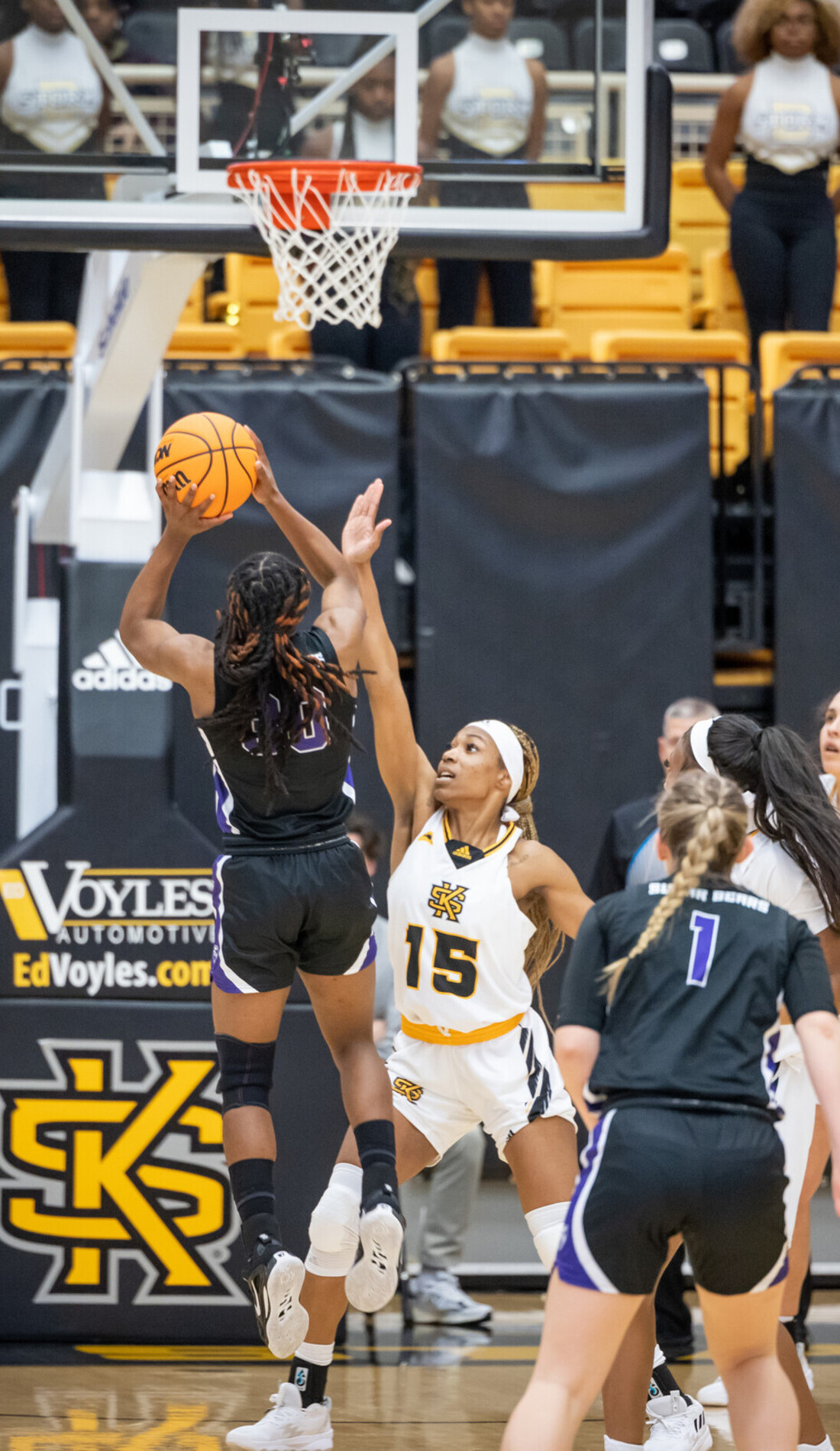 A Kennesaw State Owls Womens Basketball live event