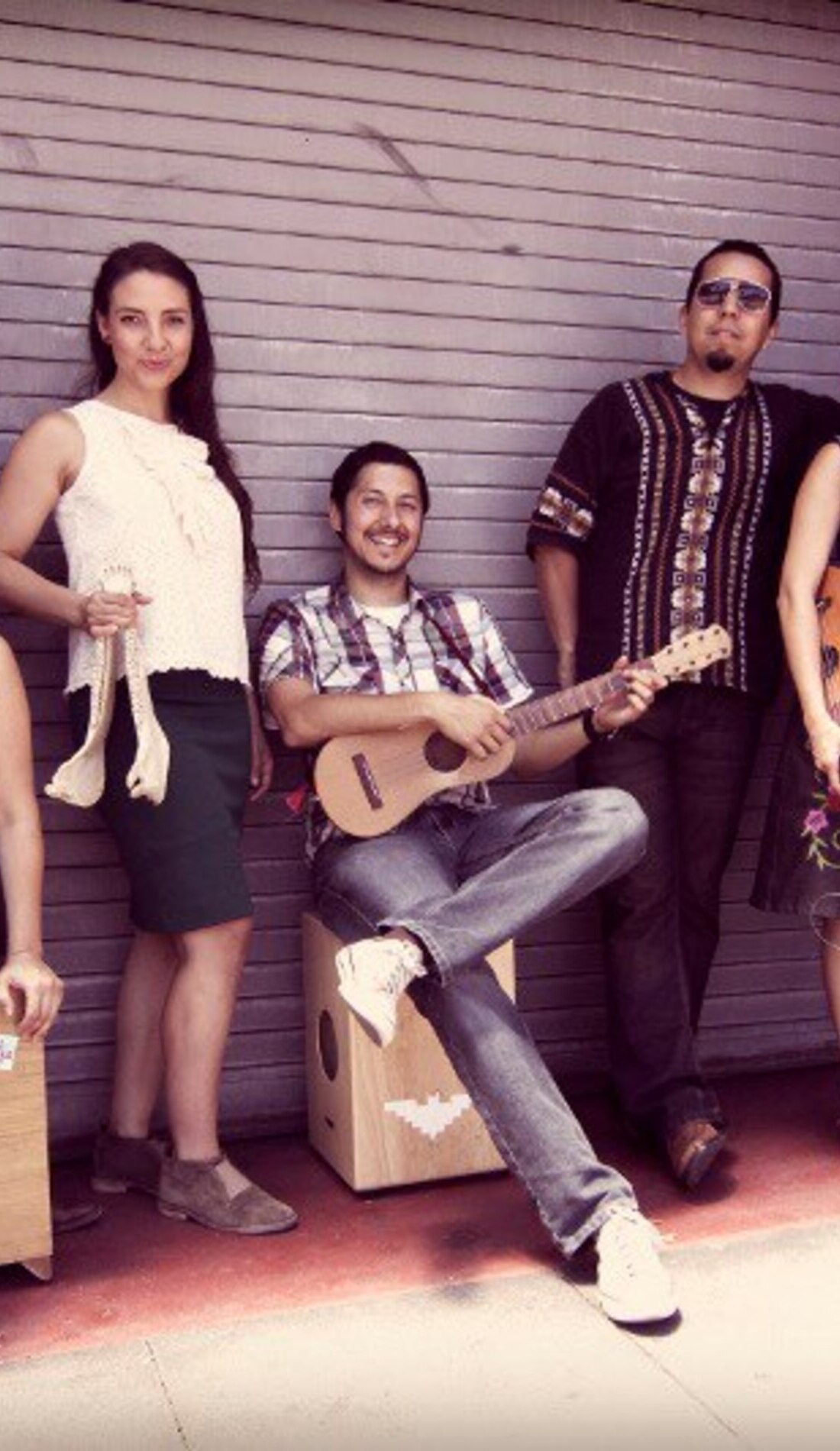 A Las Cafeteras live event