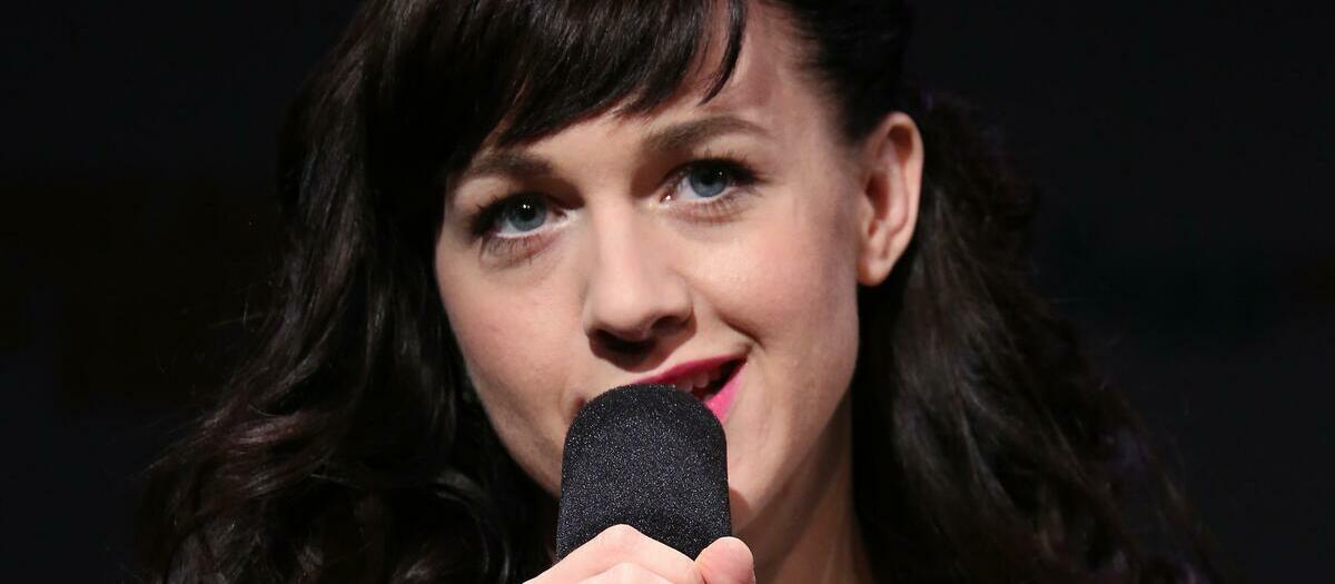 Lena Hall Tickets