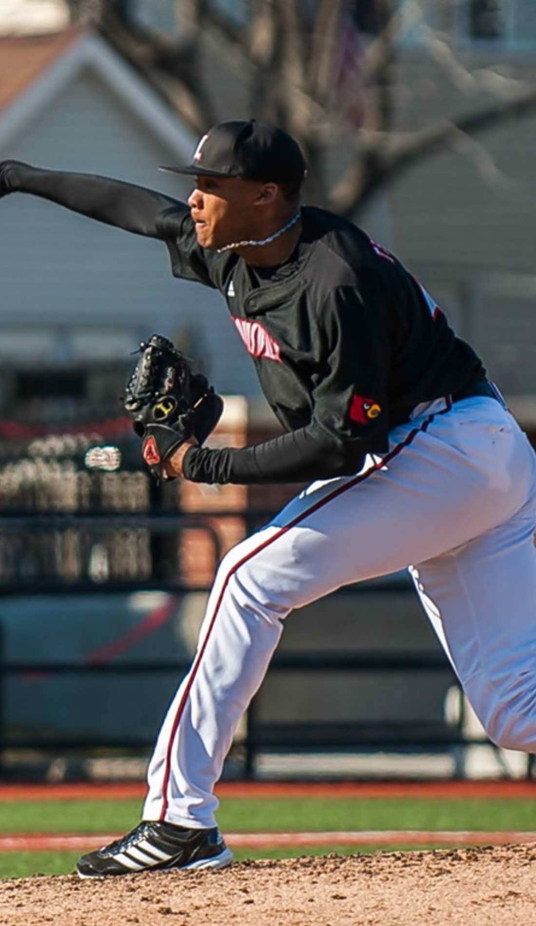 A Louisville Cardinals Baseball live event