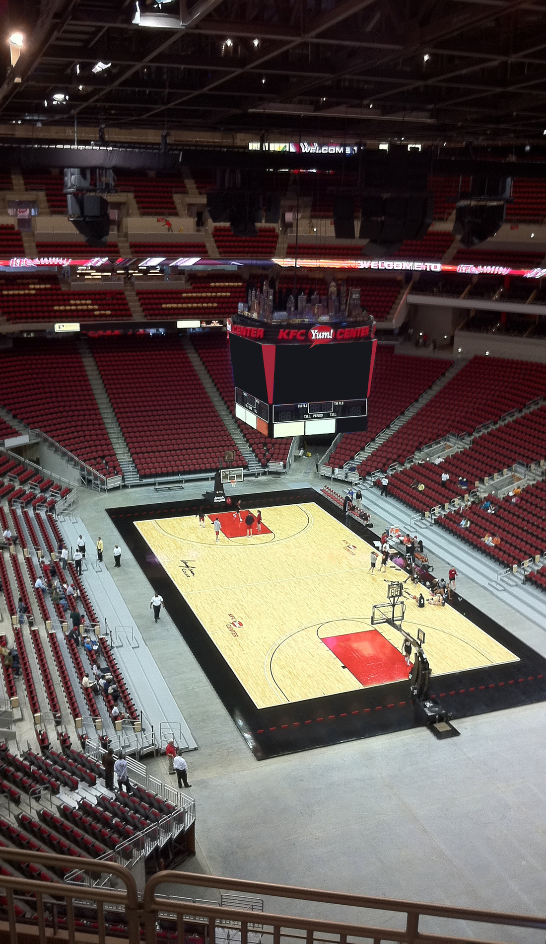 A Louisville Cardinals Basketball live event