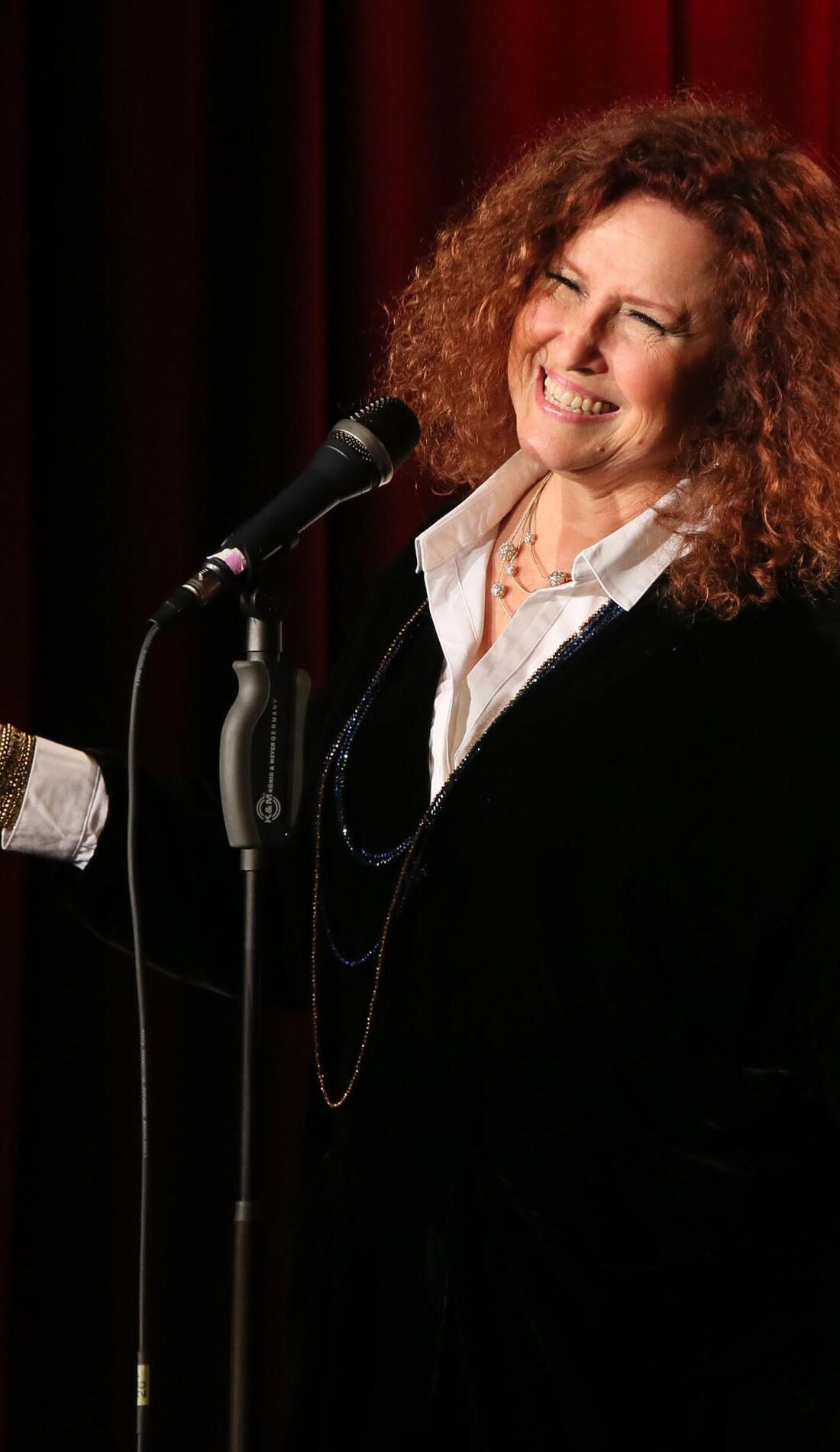 A Melissa Manchester live event
