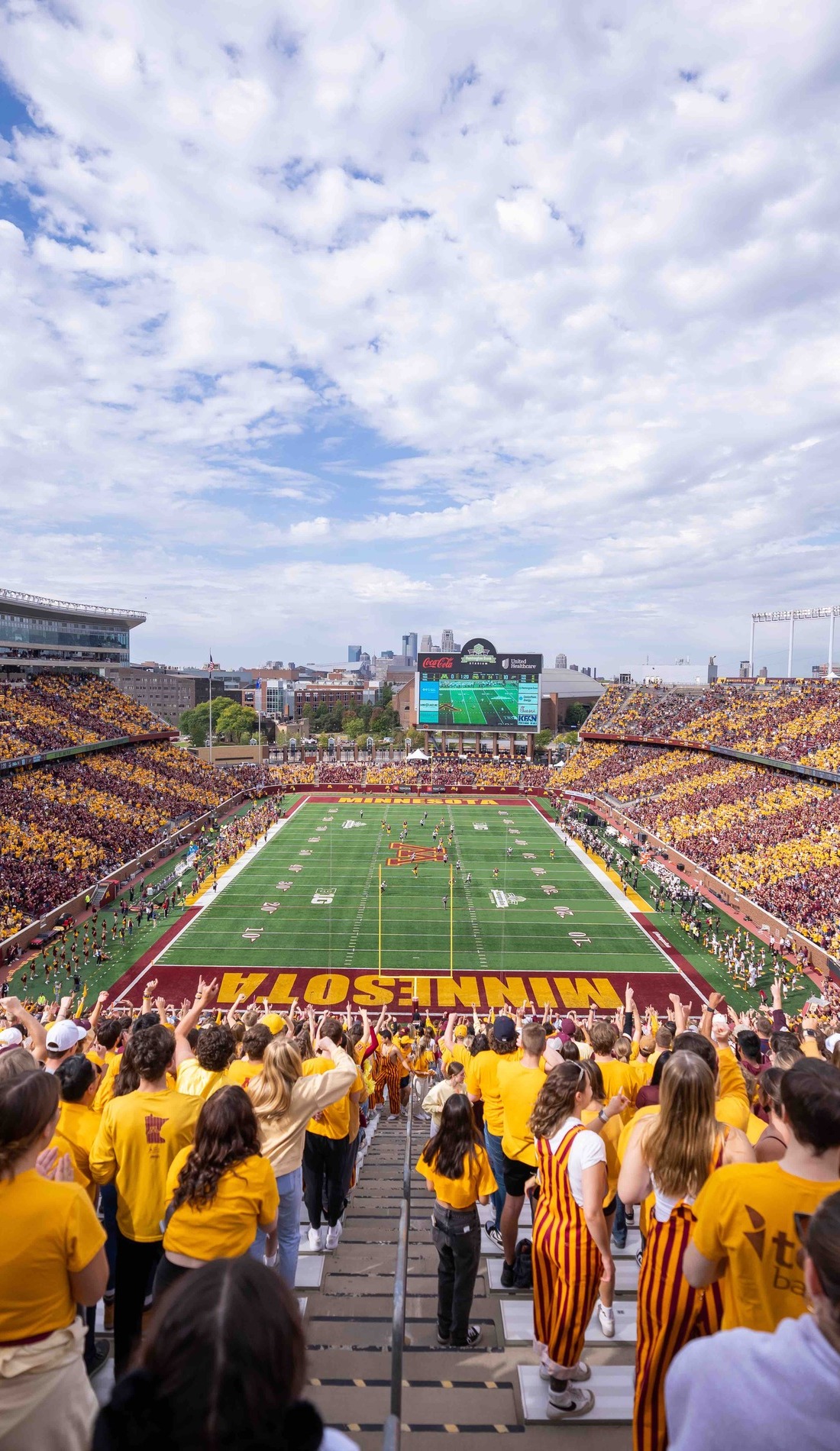 A Minnesota Golden Gophers Football live event