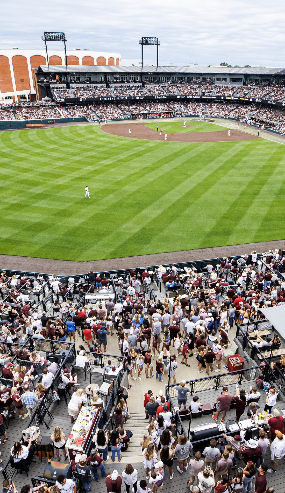 A Mississippi State Bulldogs Baseball live event