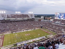 New Mexico Lobos at Mississippi State Bulldogs Football