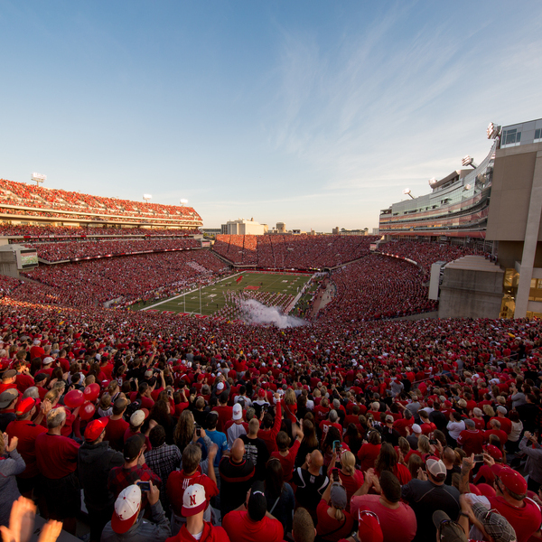 Cowboys stadium seating - HuskerMax™