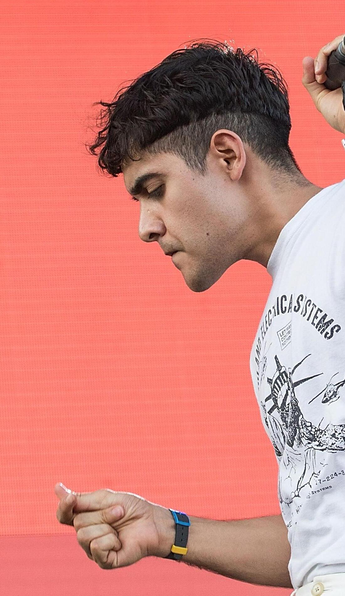 A Neon Indian live event