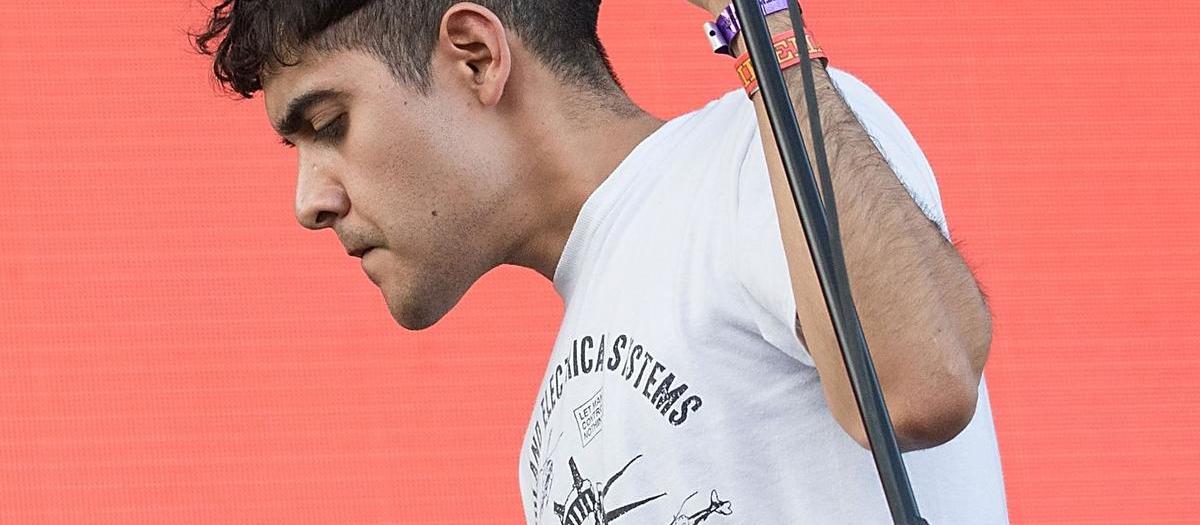Neon Indian Tickets