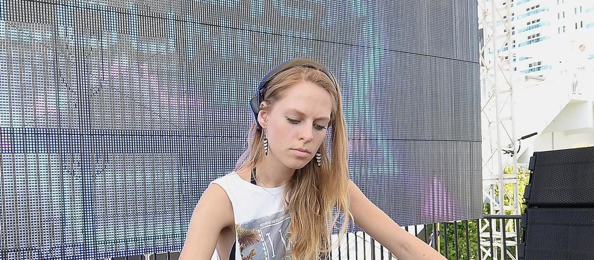 Nora en pure фото