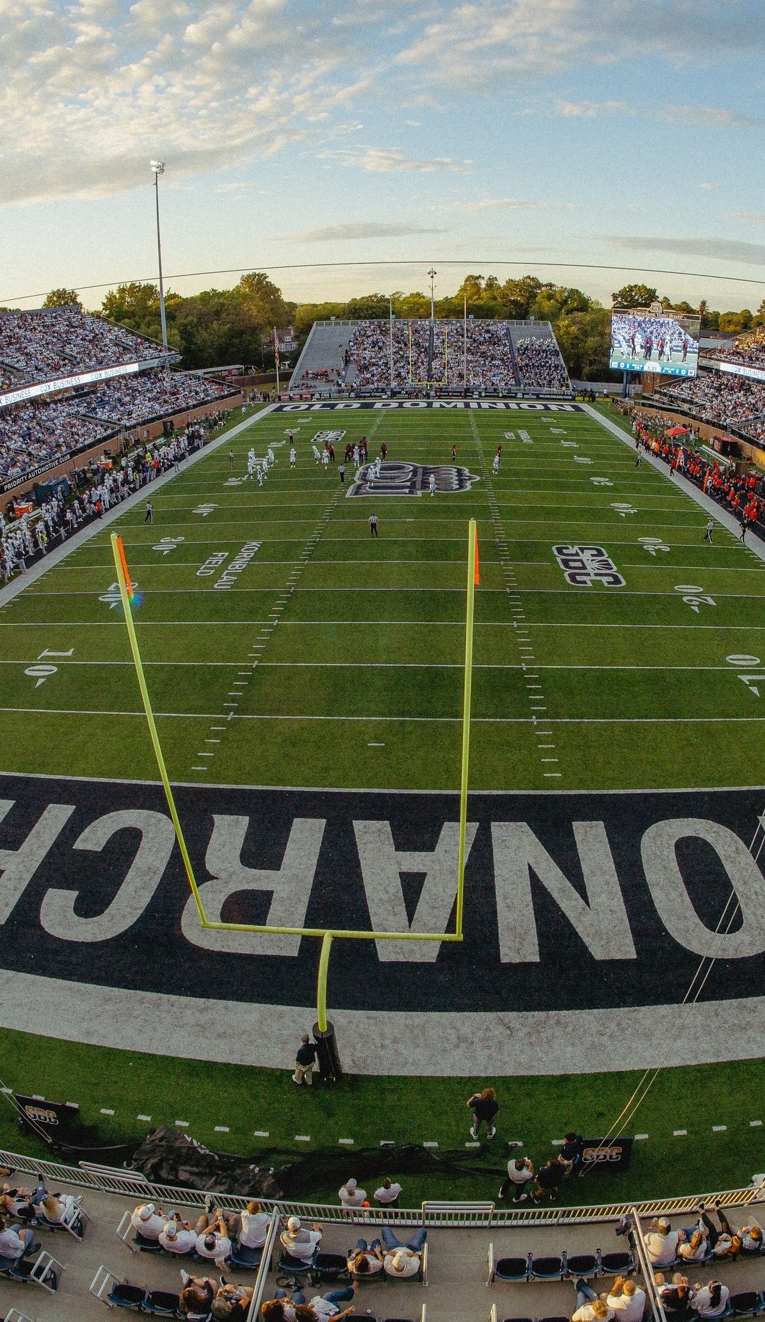 A Old Dominion Monarchs Football live event