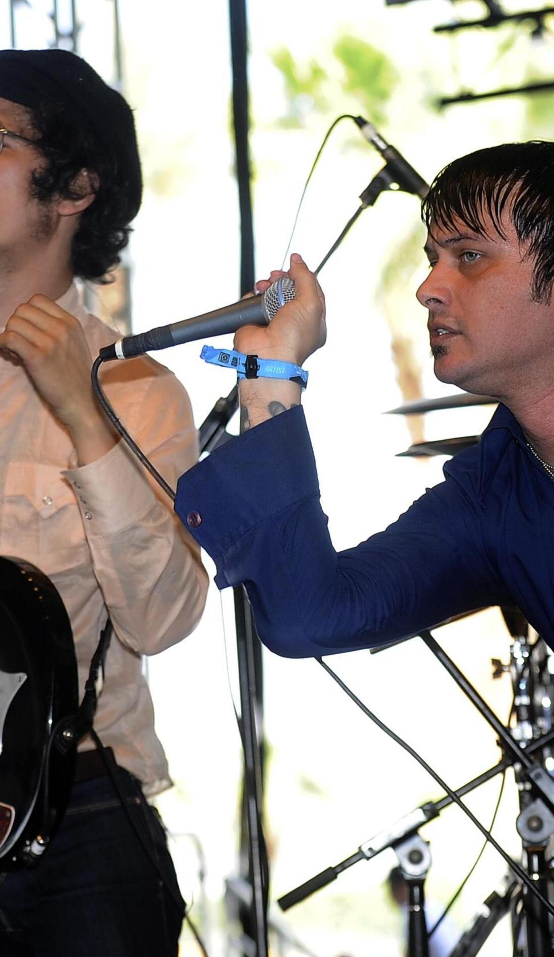 A Omar Rodriguez Lopez Group live event