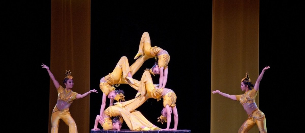Peking Acrobats Tickets