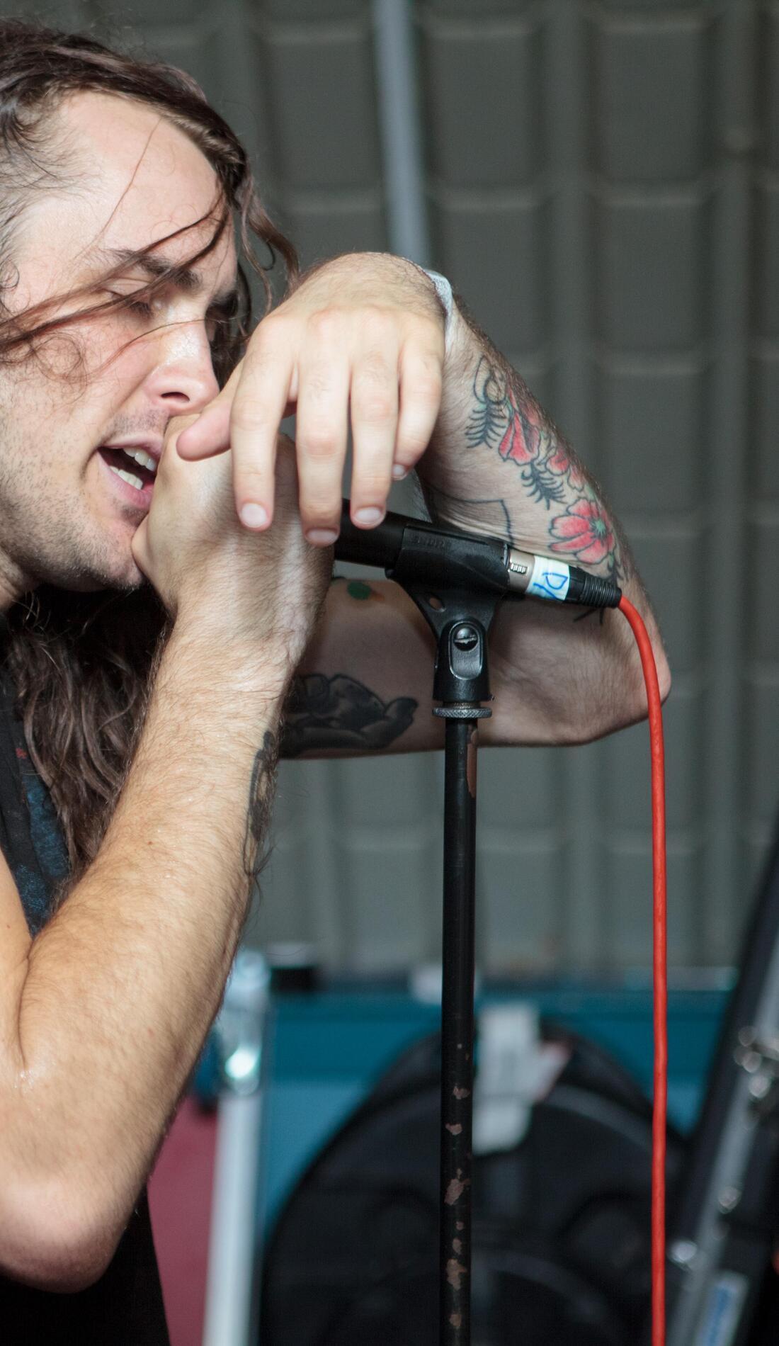 A Pianos Become The Teeth live event